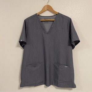 FIGS Scrub Top Women’s Size XL Graphite Casma™ Three-Pocket Scrub Top Gray